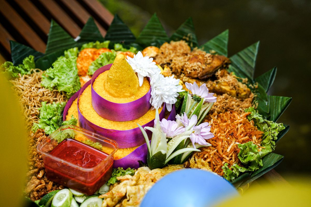 Tumpeng 10 pax Catering Makassar